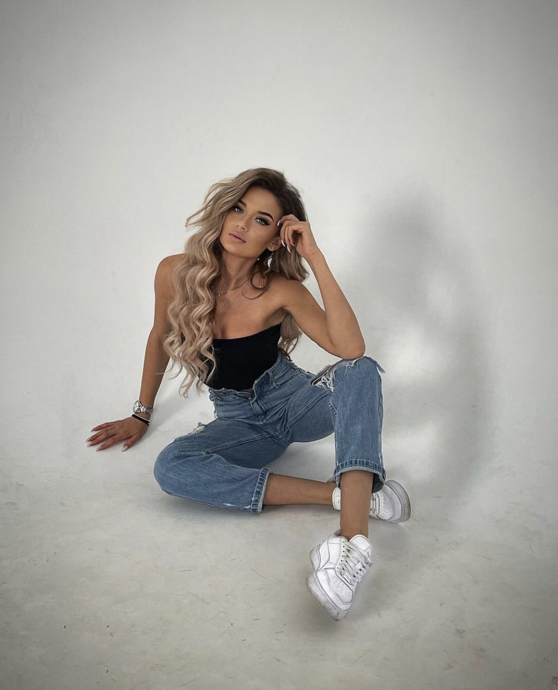 Девушка ИНЕССА VIP с 2 размером груди сделает с удовольствием фут-фетиш и позовет в гости в Район - Центр