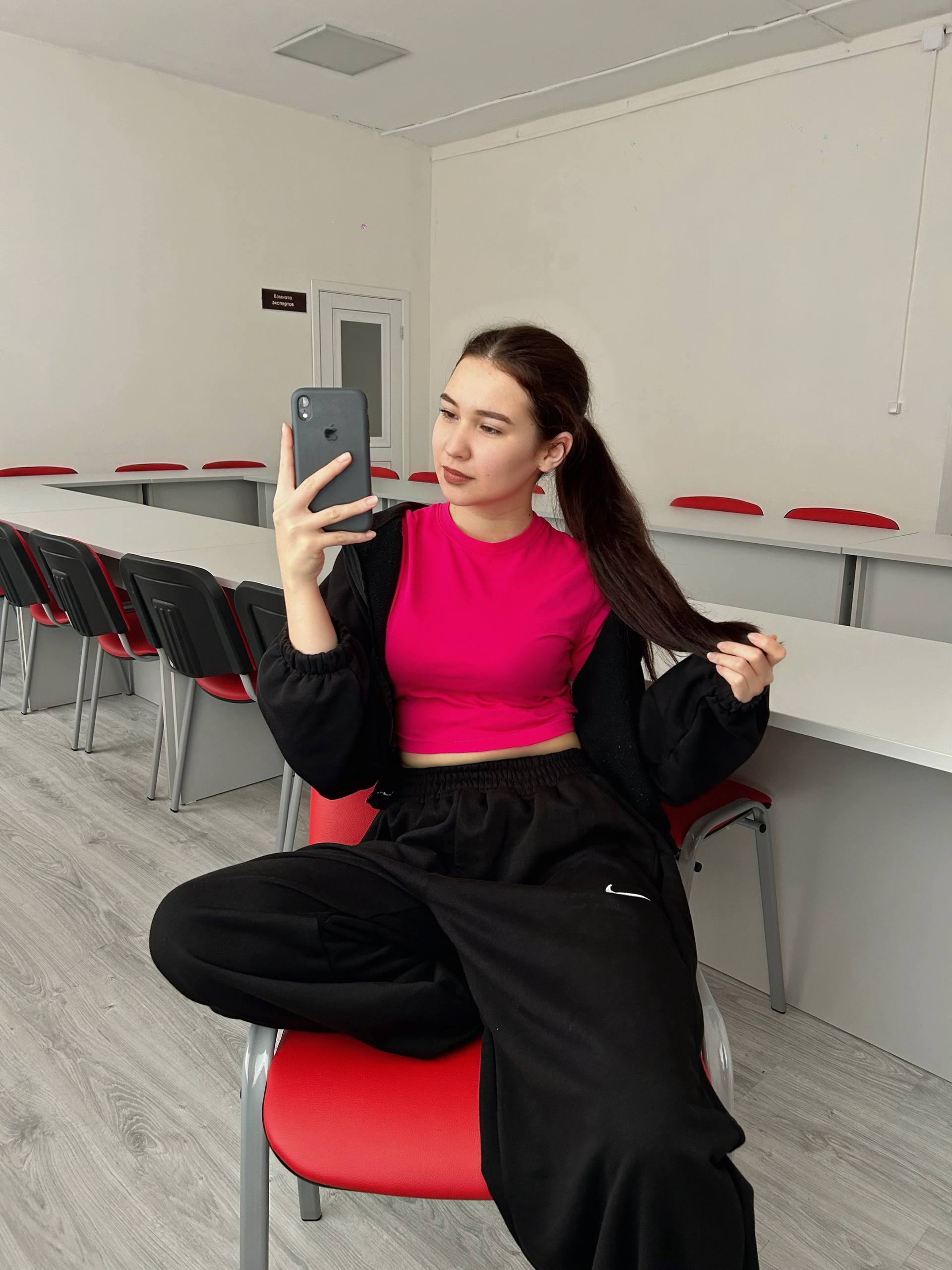 Профессионалка Ксюша с 3 размером груди сделает нежно расслабляющий массаж и примет у себя