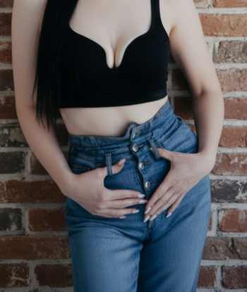 Индивидуалка Яна доп Анал 25 лет сделает качественно минет в презервативе и позовет в гости