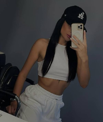 Эскорт ЛЕСЯ стройная сделает качественно семейным парам и позовет в гости