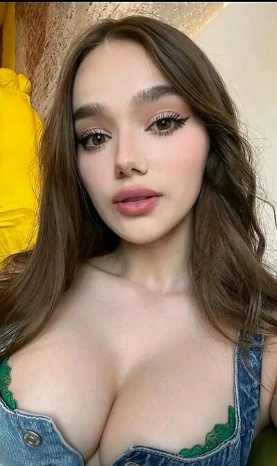 Шлюха Фикс стройная исполнит минет в авто и позовет в гости в Любой район